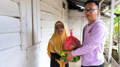 Aksi Nyata Peduli Sesama, ‘Kasih dalam Perbuatan’ di Jongkat Bantu Warga yang Membutuhkan