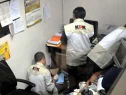 KPK Geledah Kediaman Keluarga Mantan Menpan SYL di Makassar