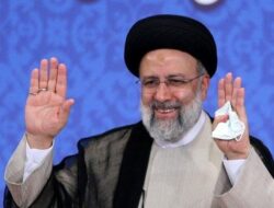 Presiden Iran Tutup Usia akibat Helikopter yang Ditumpanginya Jatuh di Pegunungan Azerbaijan