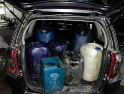 Kedapatan Jual BBM Subsidi Pakai Jeriken, Pemuda di Sekadau Diciduk Polisi