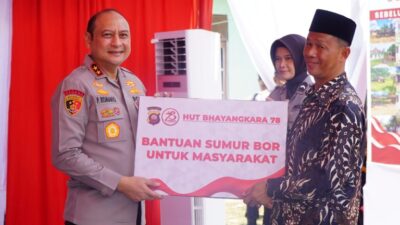 Jelang Hari Bhayangkara, Polda Kalbar Gelar Bhakti Sosial dan Bagi Bansos