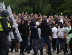 Buntut Panjang Aksi Protes, Masa Ekstrem Kanan di Inggris Bakar Hotel Migran