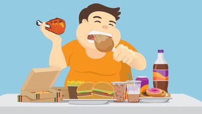 Kebiasaan-kebiasaan Setelah Makan Ini Bisa Ganggu Kesehatan, Diantaranya Tidur