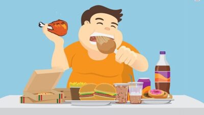 Kebiasaan-kebiasaan Setelah Makan Ini Bisa Ganggu Kesehatan, Diantaranya Tidur